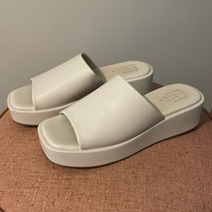 Chunky Heel Slides